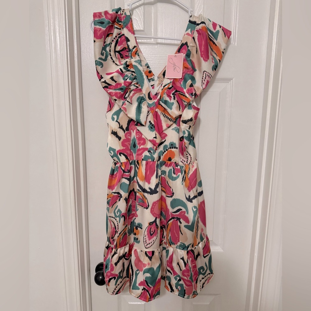 TCEC new/never worn print dress!